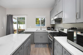 Family Friendly Newly Built San Diego Home!